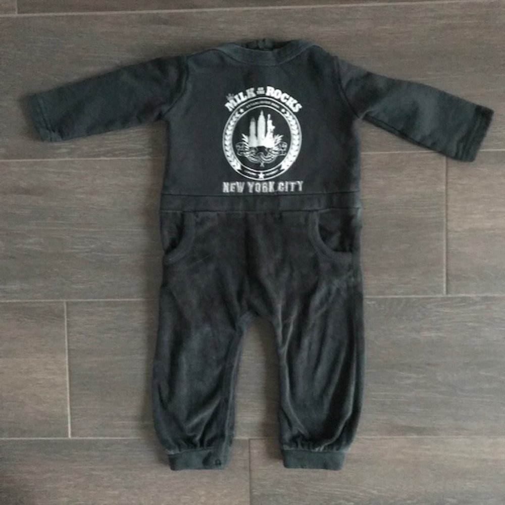 Milk on the Rocks onesie 18M